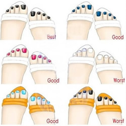 夏季女生必学:凉鞋和指甲油颜色的搭配方法